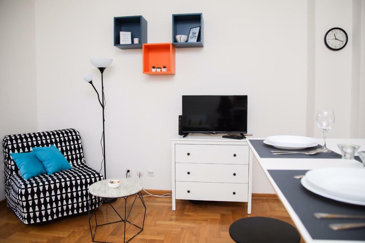 Mikele Apartment Белград Екстериор снимка